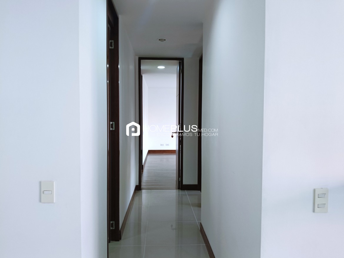 Apartamento En Arriendo En Envigado, Cumbres. Saltamontes 517. C252