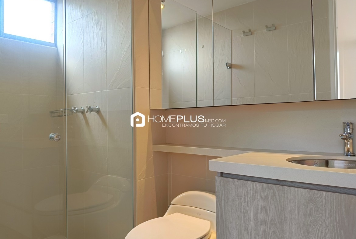 Apartamento En Arriendo En Envigado, San Lucas. Campestre Alto 1402. C251