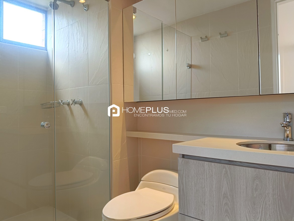 Apartamento En Arriendo En Envigado, San Lucas. Campestre Alto 1402. C251