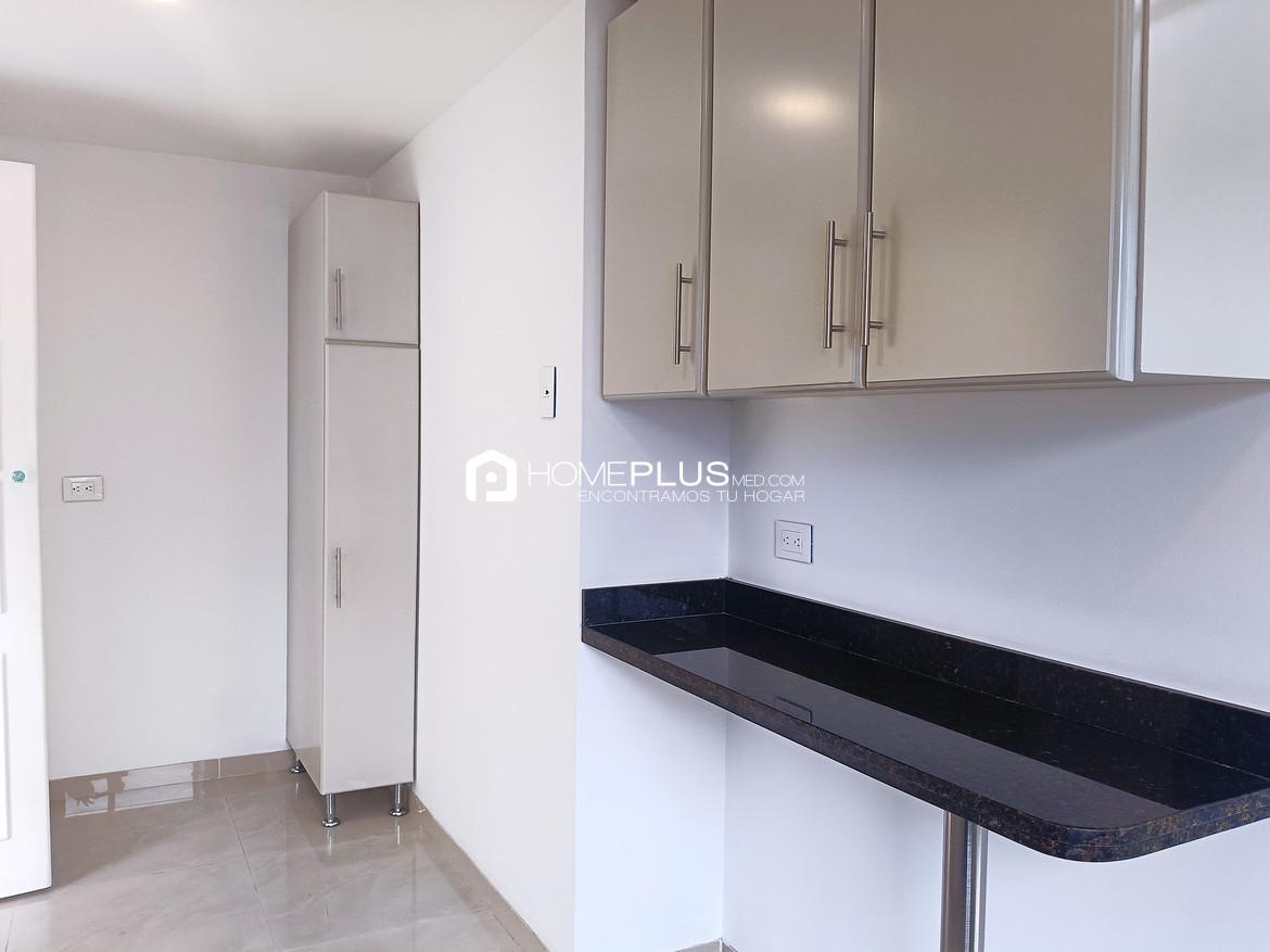 Apartamento En Arriendo En Envigado, San Lucas. Campestre Alto 1402. C251