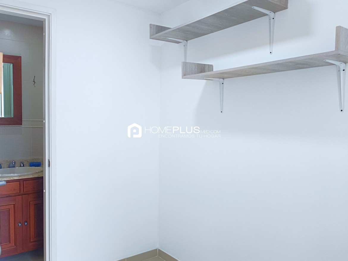 Apartamento En Arriendo En Envigado, San Lucas. Campestre Alto 1402. C251