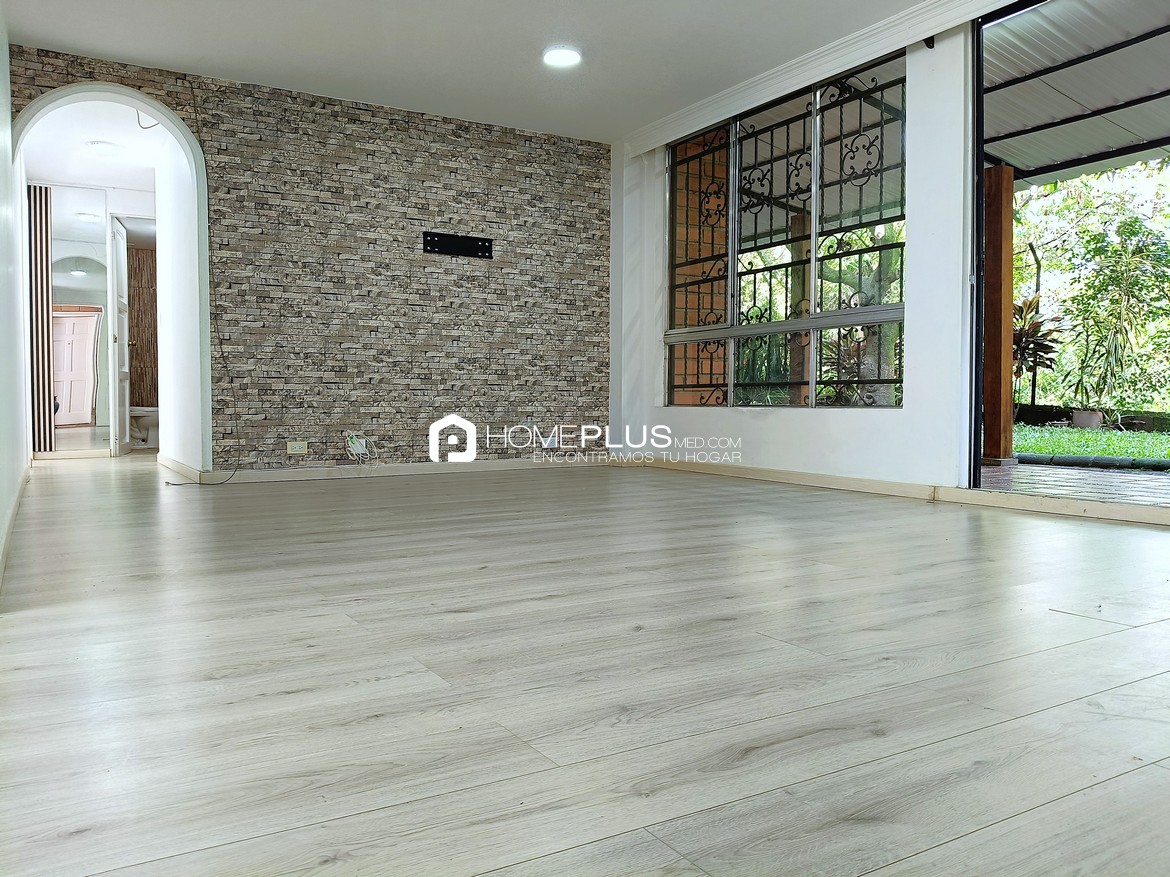 Apartamento En Arriendo En Las Palmas, San Diego. Mesetas de San Diego. C245 (1)