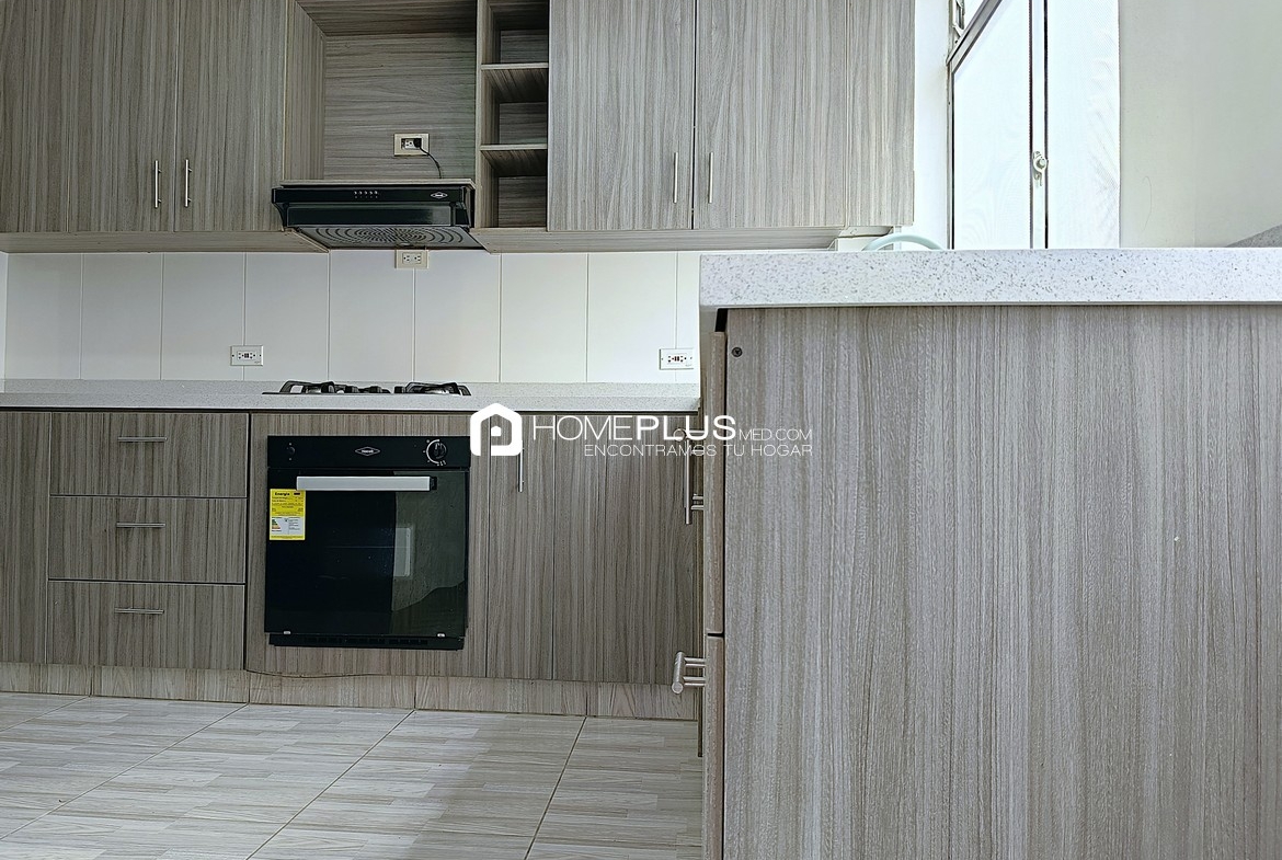 Apartamento En Arriendo En Las Palmas, San Diego. Mesetas de San Diego. C245