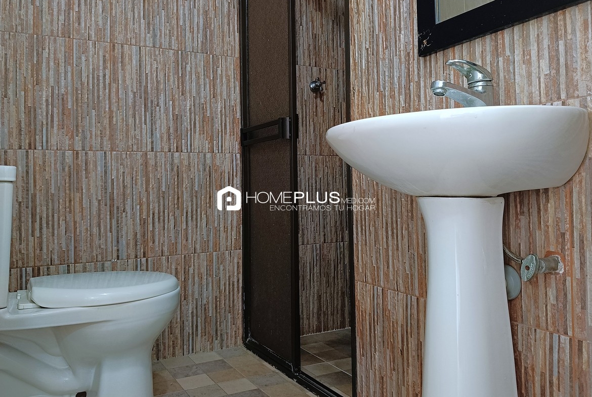 Apartamento En Arriendo En Las Palmas, San Diego. Mesetas de San Diego. C245