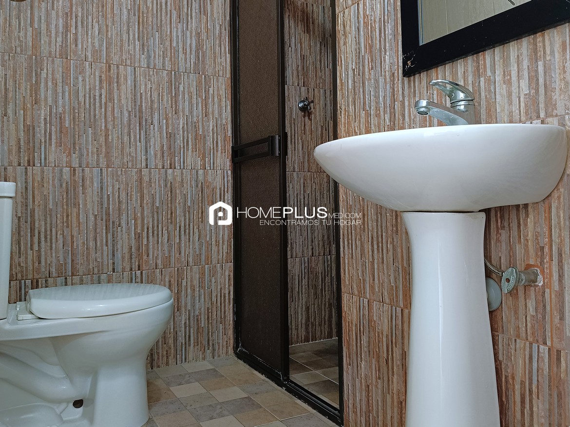 Apartamento En Arriendo En Las Palmas, San Diego. Mesetas de San Diego. C245