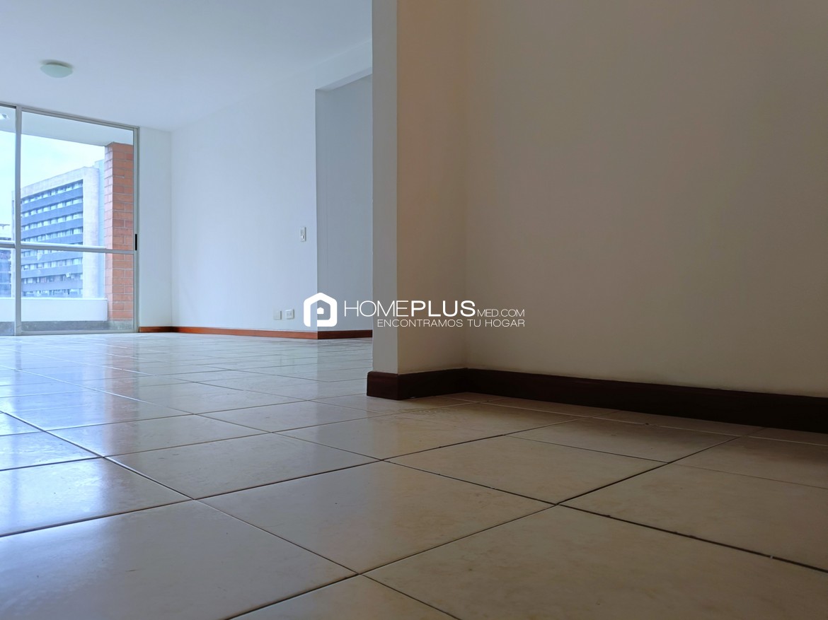 Apartamento En Arriendo En Poblado, Milla De Oro. Plaza Oviedo. C254 (1)