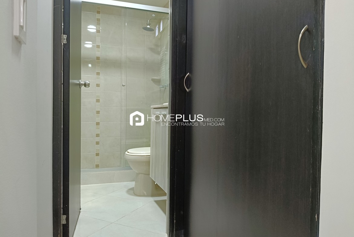 ALQUILER APARTAMENTO EN POBLADO, CIUDAD DEL RÍO, C257 PLAZA DEL RÍO