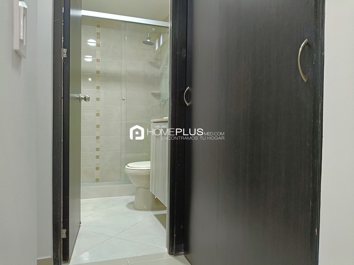ALQUILER APARTAMENTO EN POBLADO, CIUDAD DEL RÍO, C257 PLAZA DEL RÍO