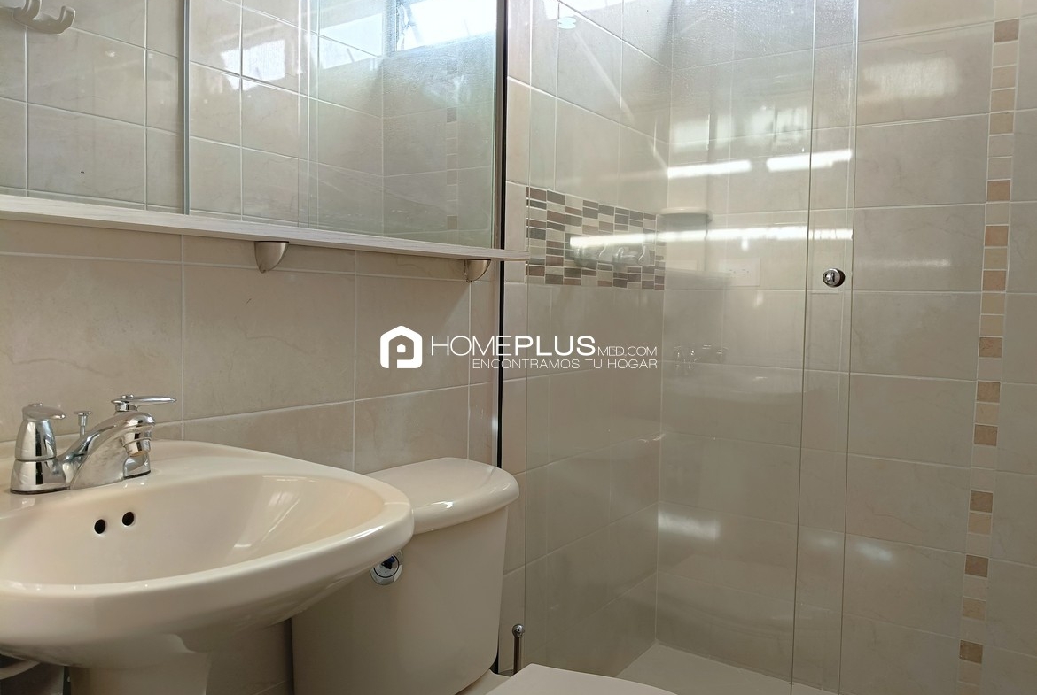 ALQUILER APARTAMENTO EN POBLADO, CIUDAD DEL RÍO, C257 PLAZA DEL RÍO